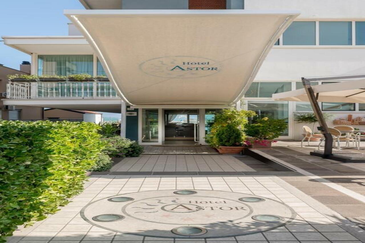 Hotel Astor Rimini Exterior foto