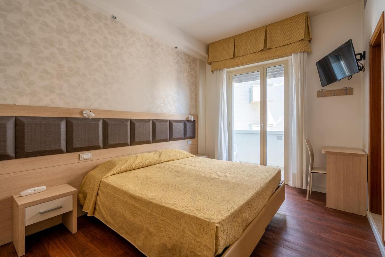 Hotel Astor Rimini Exterior foto