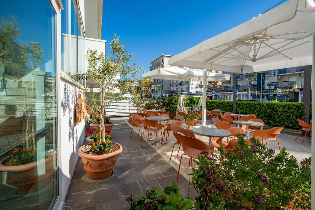 Hotel Astor Rimini Exterior foto